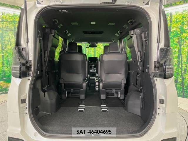 Toyota VOXY 2023-10 289241-11