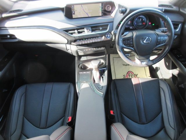 Lexus UX 2018-12 182415-1