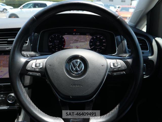 VolksWagen GOLF 2020-05 379039-16