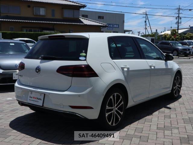 VolksWagen GOLF 2020-05 379039-7
