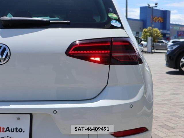 VolksWagen GOLF 2020-05 379039-11