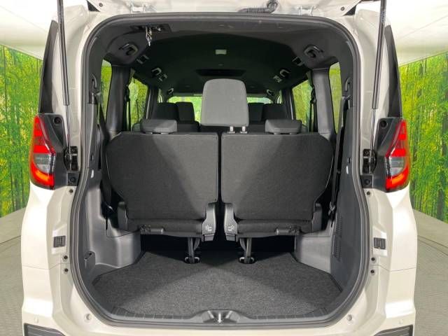 Toyota NOAH 2023-07 191658-11