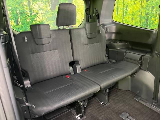 Toyota NOAH 2023-07 191658-10