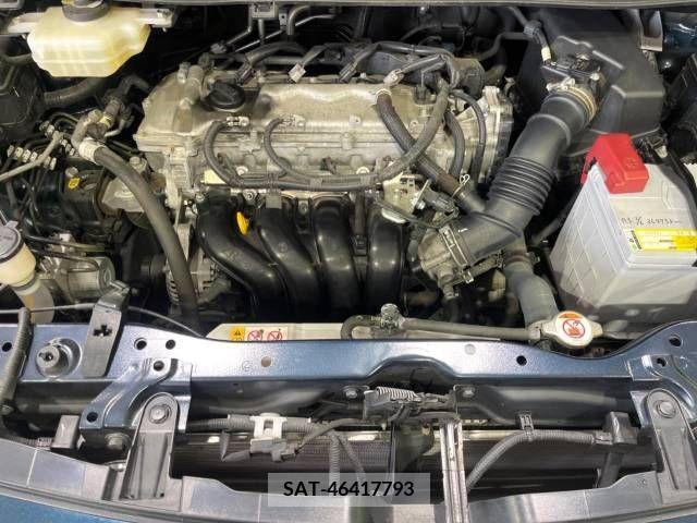 Toyota VOXY 2018-03 331676-19