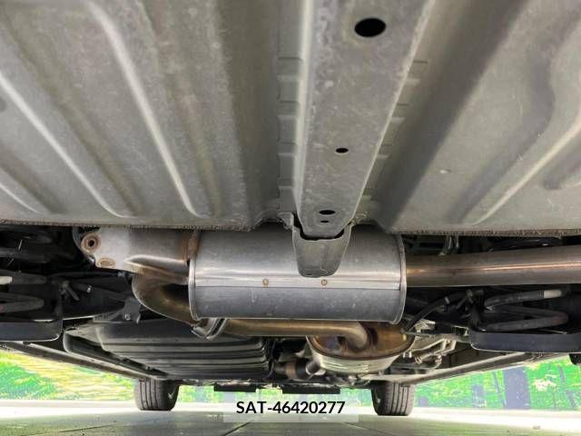 Toyota NOAH 2019-07 212978-19