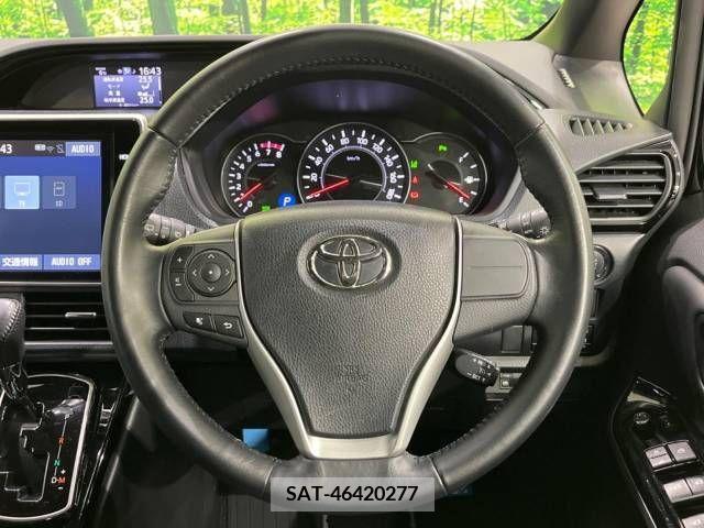Toyota NOAH 2019-07 212978-12