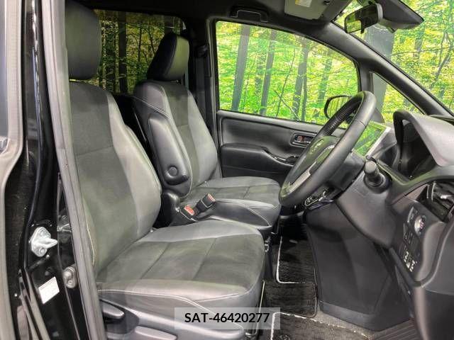Toyota NOAH 2019-07 212978-8