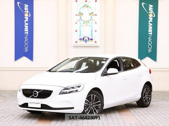 Volvo V40 2018-01 370198-0