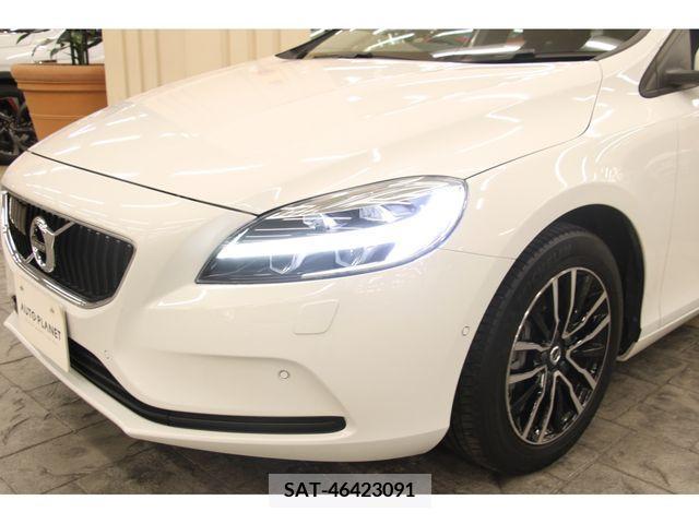 Volvo V40 2018-01 370198-22