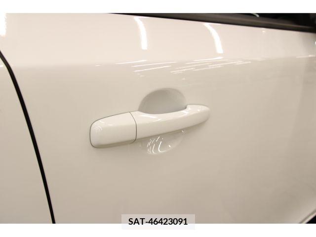 Volvo V40 2018-01 370198-21