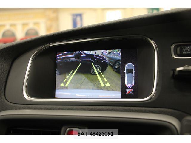 Volvo V40 2018-01 370198-10