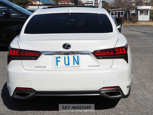 Lexus LS 2021-01 217065-6
