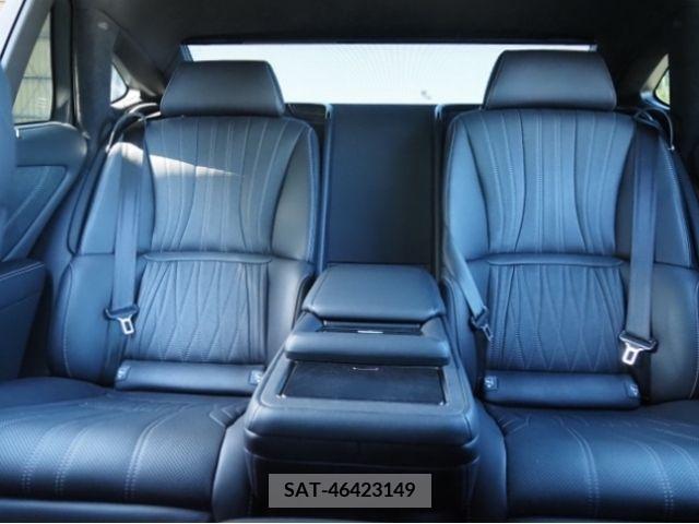 Lexus LS 2021-01 217065-13