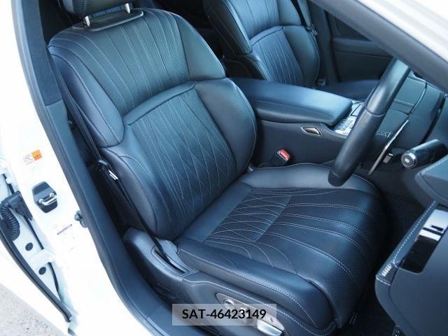 Lexus LS 2021-01 217065-11