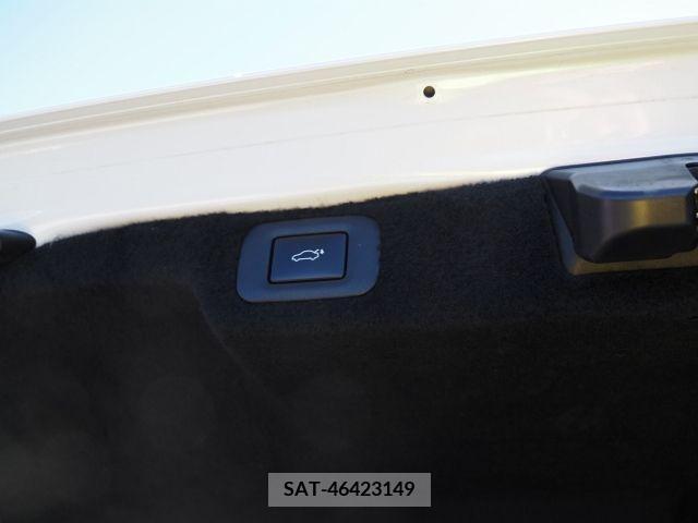 Lexus LS 2021-01 217065-16