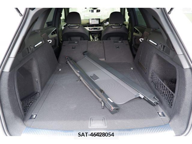 Audi A4 2023-03 374745-23