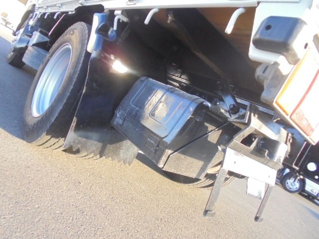Mazda TITAN 2006-04 196304-24