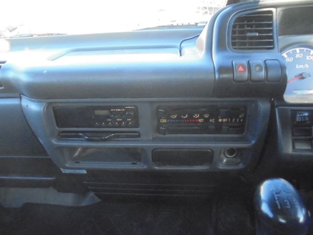 Mazda TITAN 2006-04 196304-14