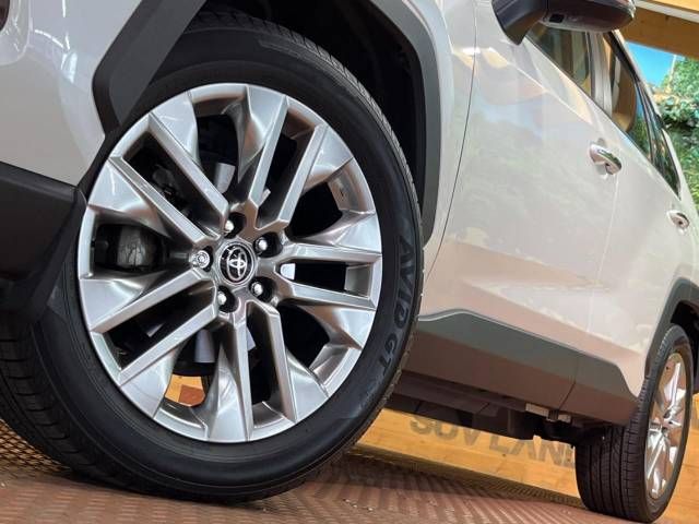 Toyota RAV4 2021-06 191440-15