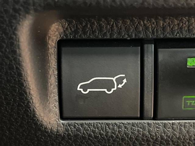 Toyota RAV4 2021-06 191440-9