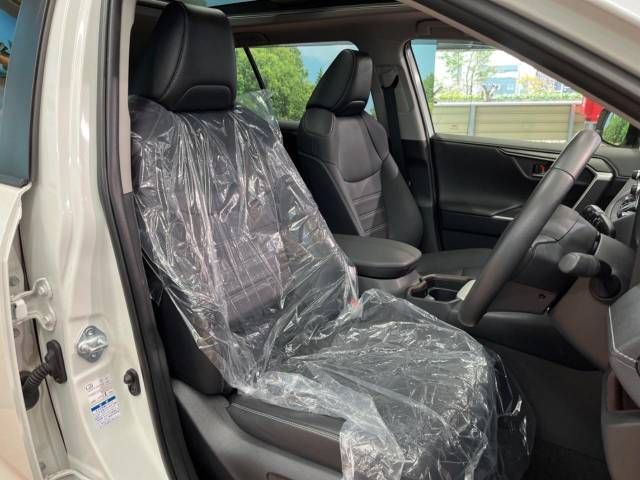 Toyota RAV4 2021-06 191440-11