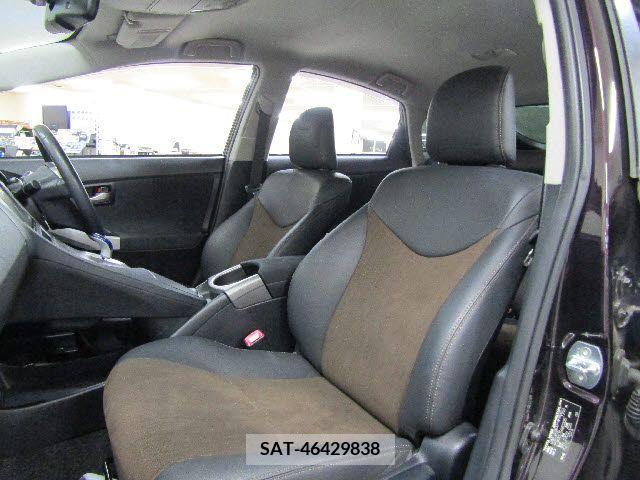Toyota PRIUS 2012-06 282205-12