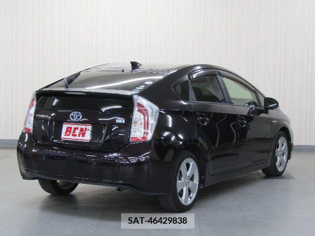 Toyota PRIUS 2012-06 282205-2