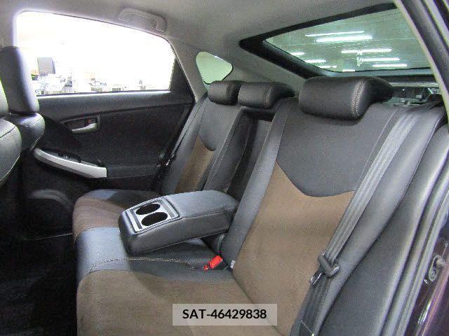 Toyota PRIUS 2012-06 282205-18