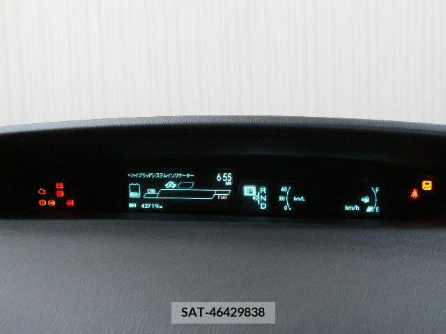 Toyota PRIUS 2012-06 282205-7