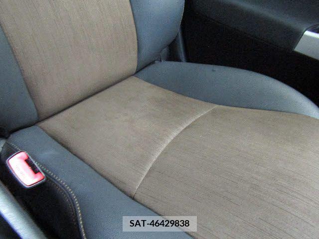 Toyota PRIUS 2012-06 282205-16