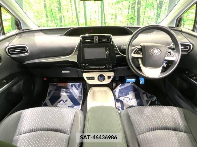 Toyota PRIUS 2016-10 224168-1