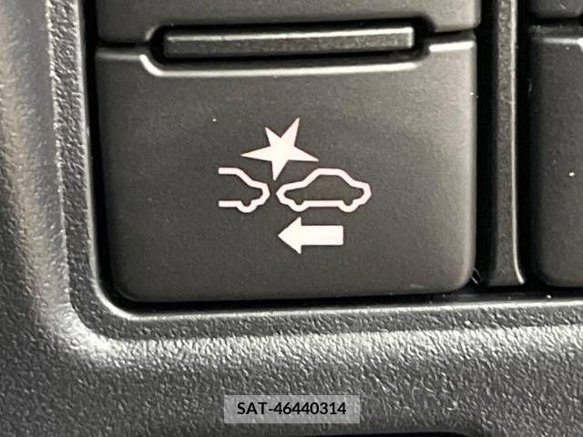 Toyota ESQUIRE 2020-12 268949-5