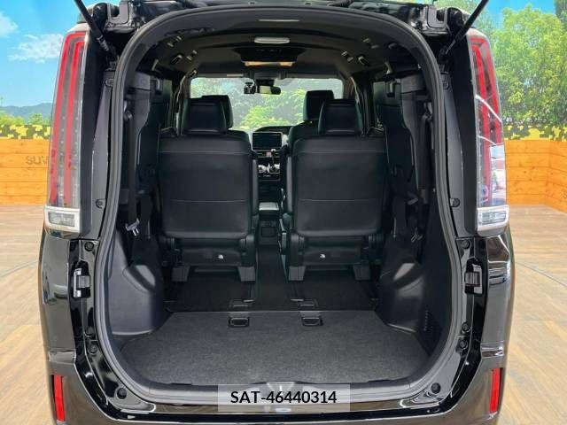 Toyota ESQUIRE 2020-12 268949-11