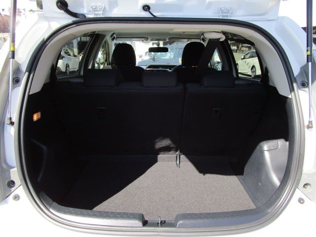 Toyota AQUA 2013-11 1352-6