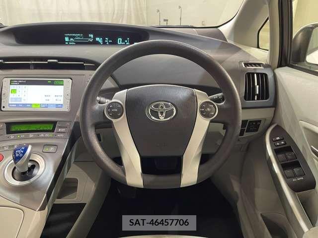 Toyota PRIUS 2014-07 221776-13