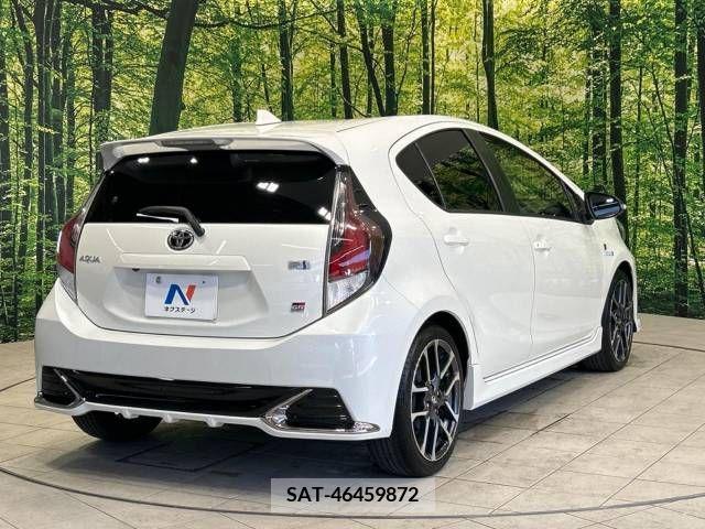 Toyota AQUA 2019-06 314374-17