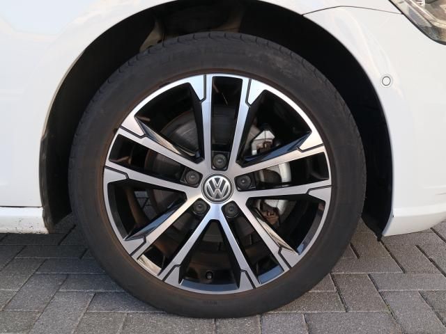 VolksWagen GOLF 2019-09 186488-12