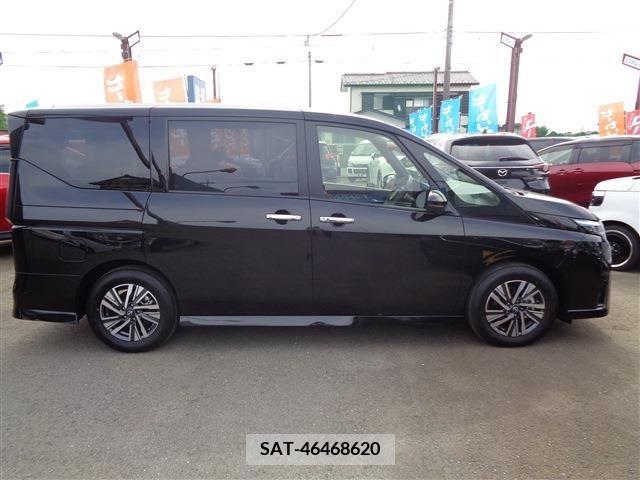 Nissan SERENA 2023-03 285287-2