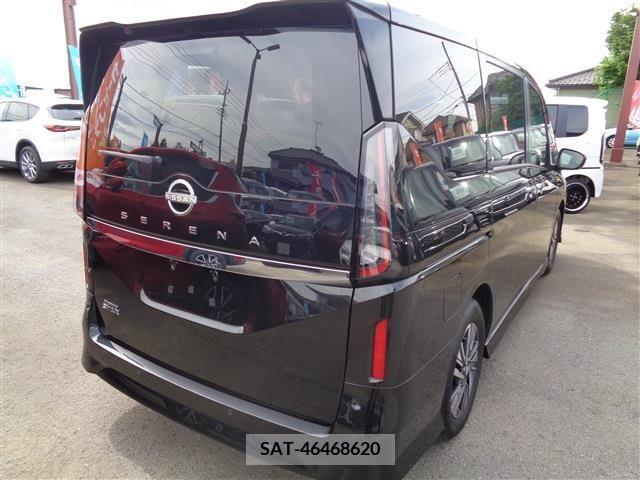 Nissan SERENA 2023-03 285287-5