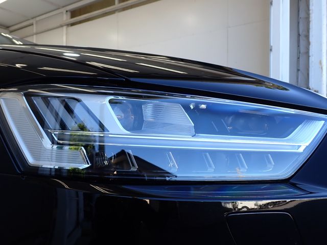 Audi A8 2018-10 16218-8