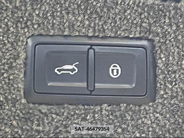 Bentley BENTAYGA 2016-09 377436-10
