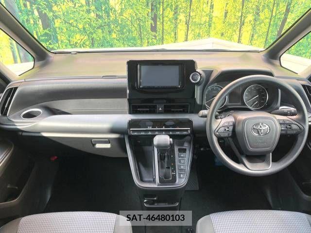 Toyota NOAH 2022-11 376356-1