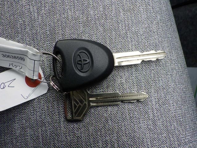 Toyota PASSO 2018-11 189307-10