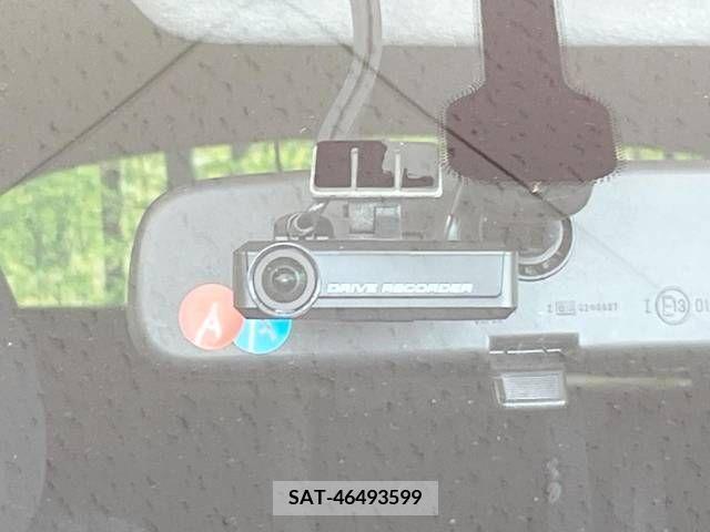 Nissan JUKE 2015-09 391598-4