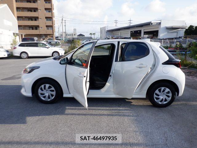 Toyota YARIS 2020-07 201737-6