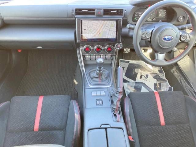 Subaru BRZ 2021-08 191532-1