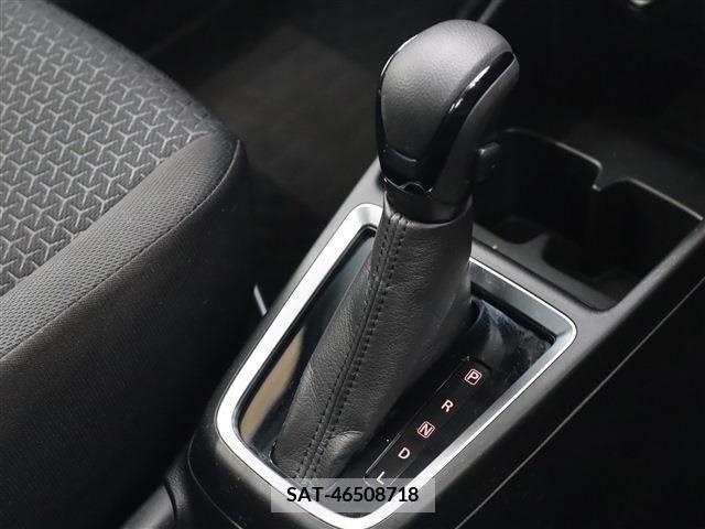 Suzuki SWIFT 2021-04 374180-9