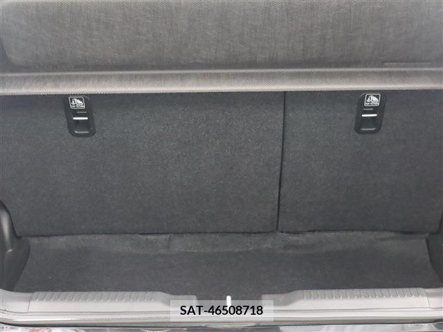 Suzuki SWIFT 2021-04 374180-16