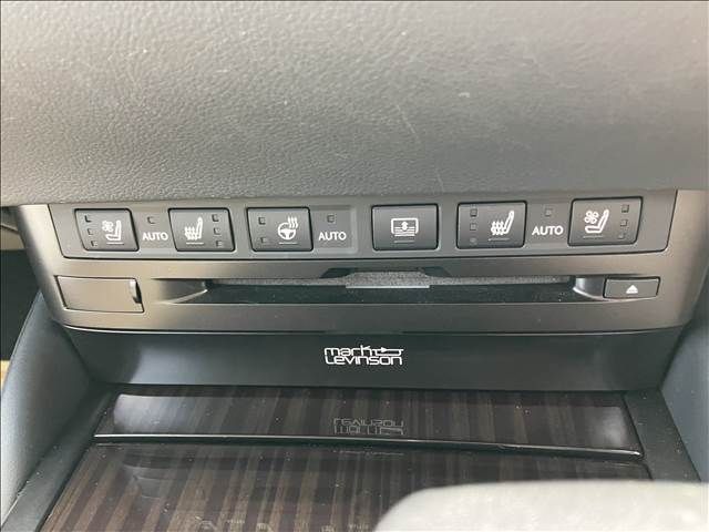 Lexus ES 2018-12 7259-11