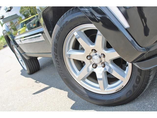 Jeep CHEROKEE 2011-08 183711-21